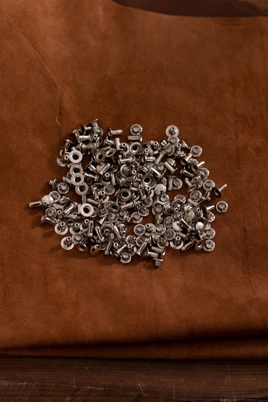 Remache hueco KØ7,0 x L8,0 mm latón/níquel