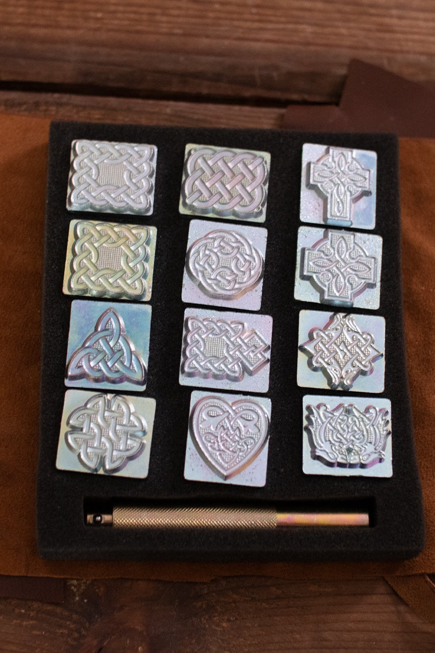 Juego de herramientas de relieve DISEÑO CELTA