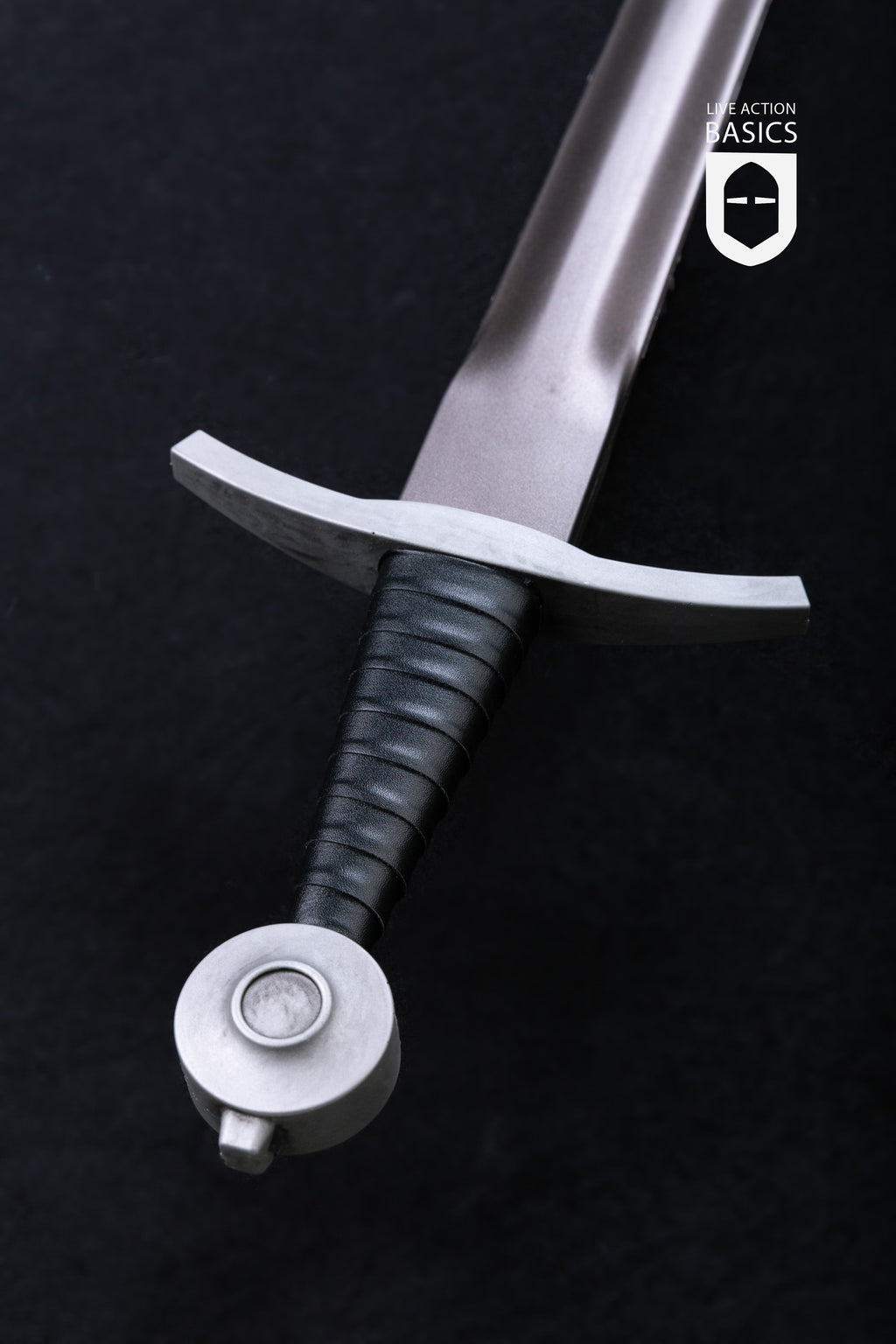 Espada básica de armamento plateada