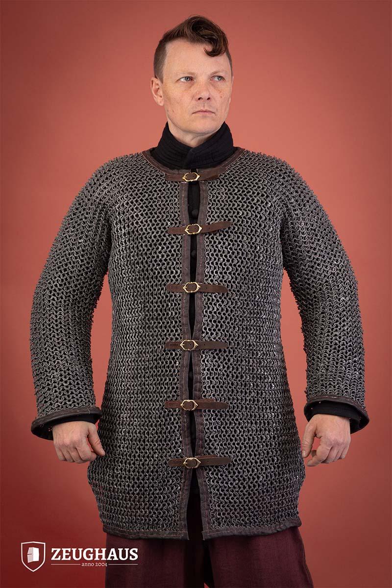 Kettenhemd Hauberk mit Frontschnallen Rundring vernietet 10mm Aluminium